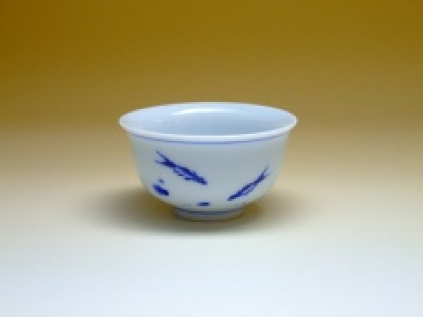 画像1: 茶杯　魚A (1)