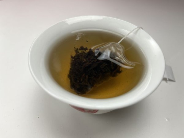 画像3: テトラ型ティーバッグ　白桃烏龍茶　50包 (3)